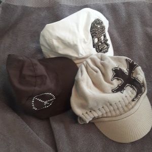 3pk women's hats..Never worn